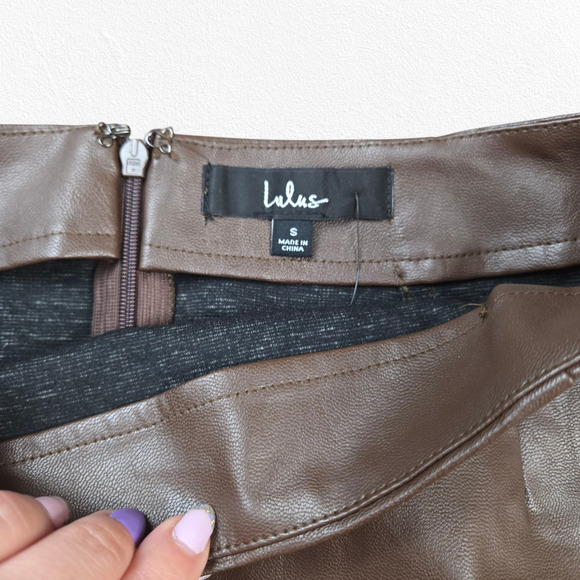 Lulus Dark Brown Vegan Leather Split Hem Walking the Walk Mini Skirt Size Small - Picture 5 of 12